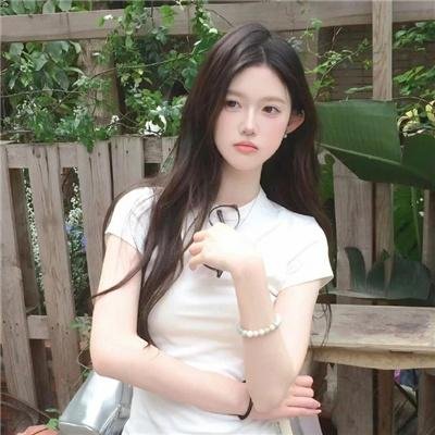 群莺乱飞